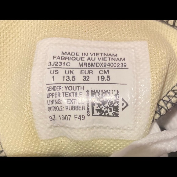 Black high top converse - Picture 5 of 5